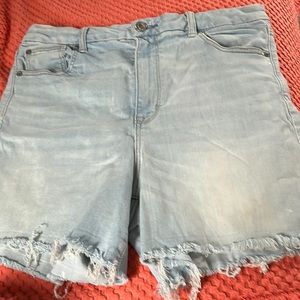 American Eagle size 18 curvy hi rise shortie